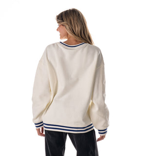 New York Knicks Women's Oversized Vintage Crew Fleece - Vintage White